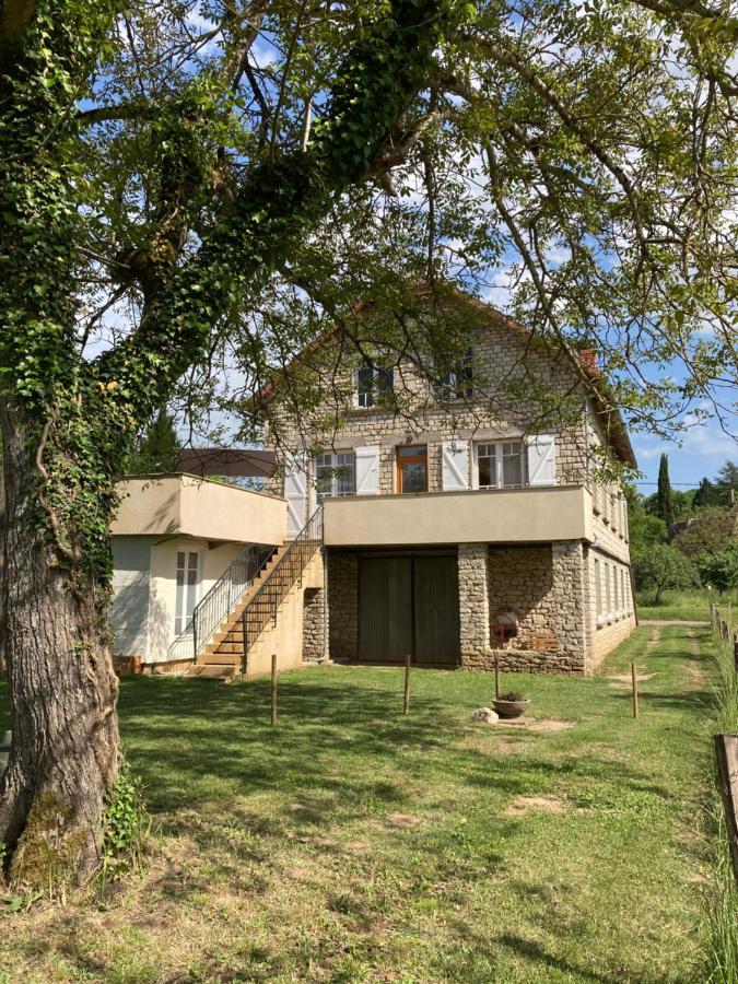 Gite Les Cles Des Champs Cote Jardin Lacave  Exterior foto